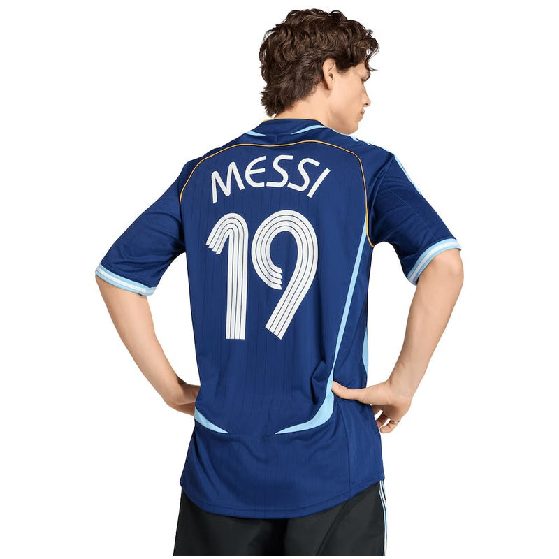 Argentina Retro 2006 Away Jersey - Messi #19