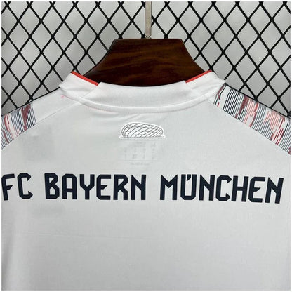 COMBO Bayern Munich 2025/26 + Oktoberfest Jersey
